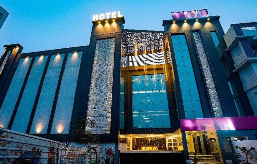 About Hotel in Agra Pictures